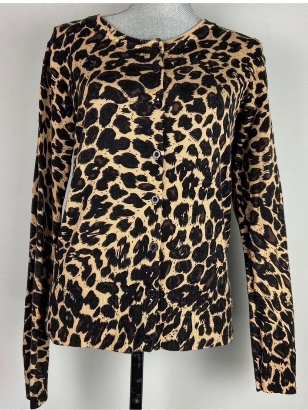 Classic leopard print button down cardigan size medium. Business casual